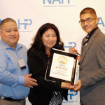Joel, Mary y Emilio Flores en la Convención Nacional de la NAHP.