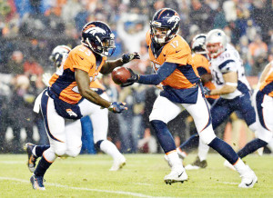 Broncos se llevaron a la victoria ante los Patriots de New England. (Foto:Denverbroncos.com/Eric Lars Bakke).