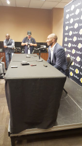 Kobe Bryant en la conferencia de prensa en Denver. (Fotos:LPDC/Tomás Menchaca).