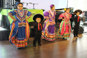 No podía faltar el folclor mexicano y qué mejor que sea representado por nuevas generaciones.