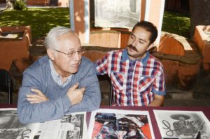 El profesor Carlos Barreto y Edgar Rafael Castro Zapata, durante la entrevista exclusiva con La Prensa de Colorado. (Foto:LPDC/Tizoc Cuéllar Escamilla).