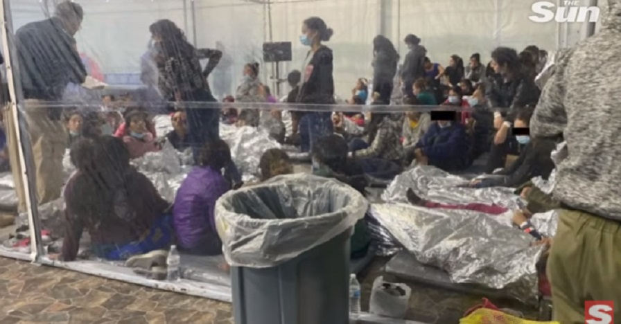 Condiciones “sucias” de miles de niños migrantes detenidos en campamento de tiendas de campaña