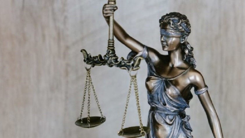 Conflicto de intereses: más de 130 jueces estadounidenses actuaron en casos relacionados con sus beneficios personales