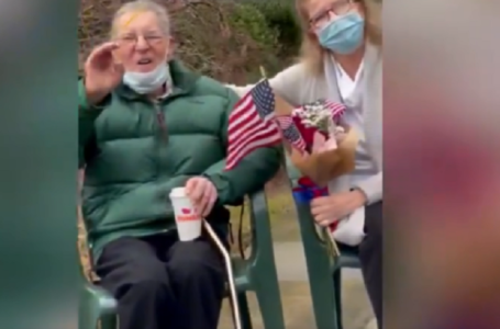 Veterano de la Segunda Guerra Mundial celebra 102 años de vida