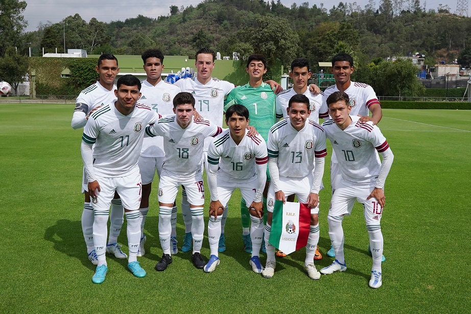 La selección mexicana sigue preparandose
