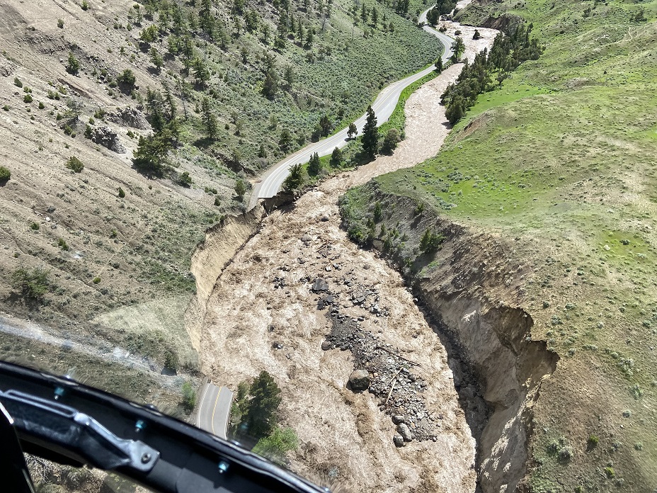 Inundaciones dejan a Yellowstone ‘dramáticamente cambiado’