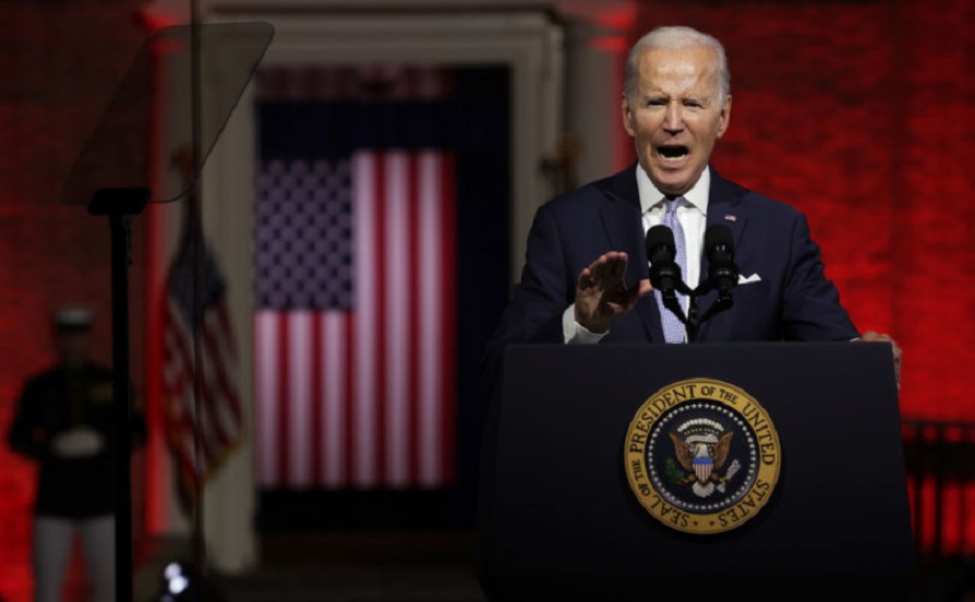 Biden ha declarado la guerra Biden ha declarado la guerra   a los cristianos conservadoresa los cristianos conservadores
