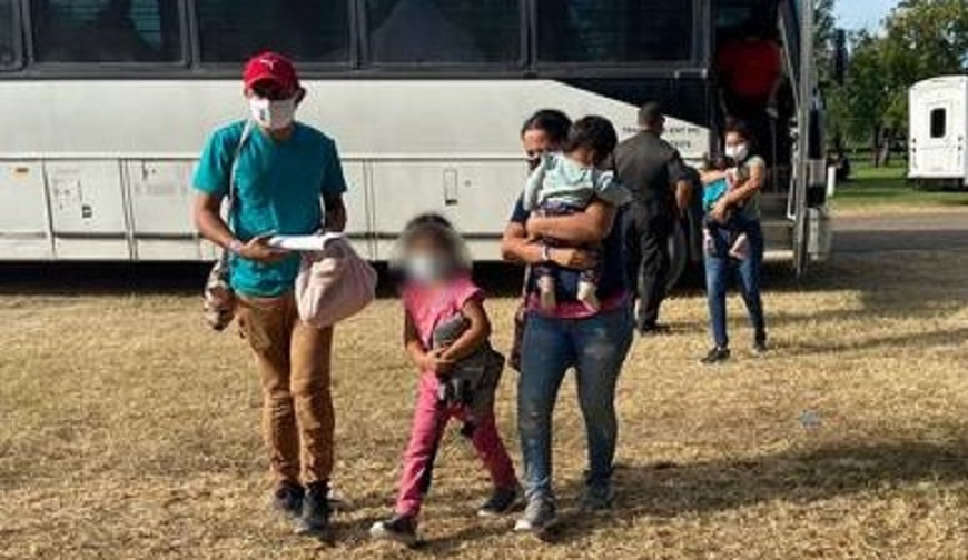 El retorno voluntario de migrantes a México inició a principios de la administración Obama