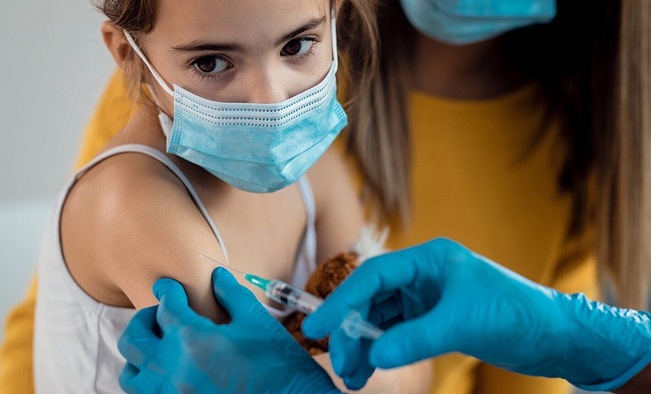 100 estudios revelan mayor probabilidad de enfermedades crónicas en niños vacunados