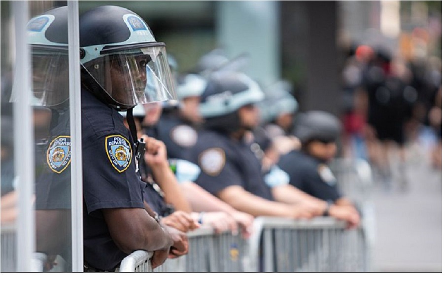 Éxodo policial: los agentes abandonan Nueva York en plena ola de criminalidad