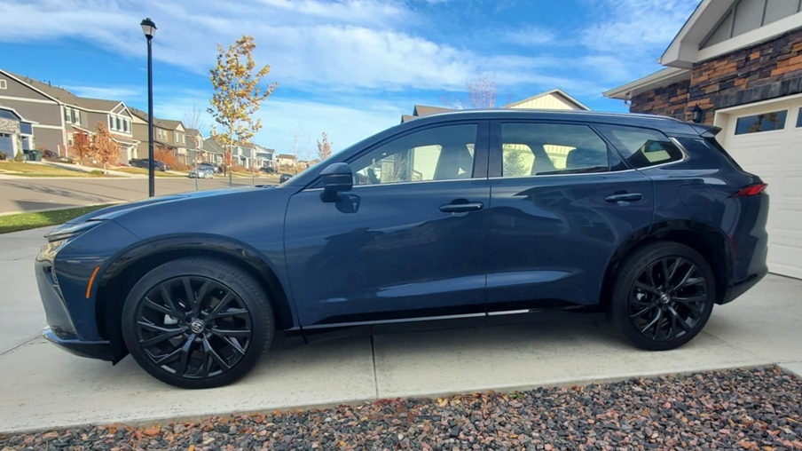 2025 Toyota Crown Signia Limited