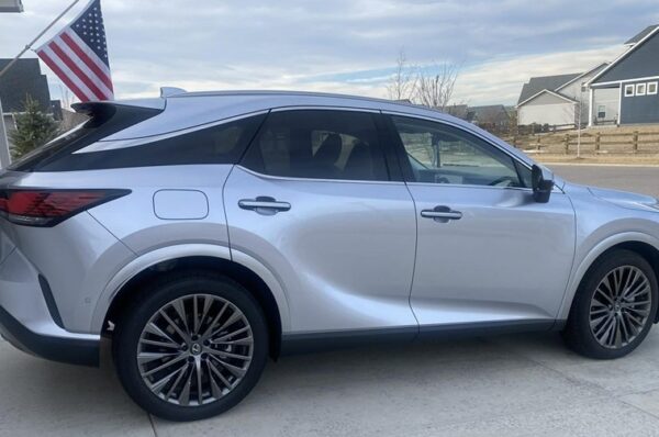 2026 Lexus RX 450h+ Luxury